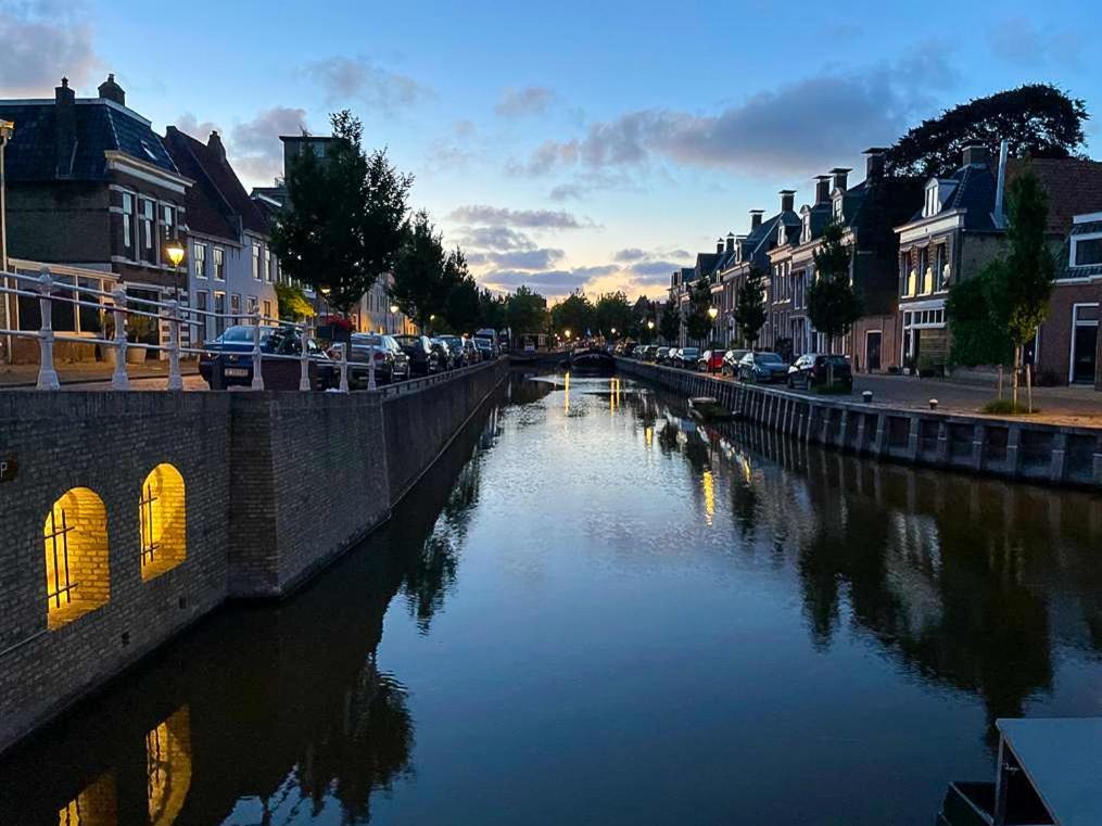 !!!Uniek!!! Rijksmonument Centrum ฮาร์ลิงเงน ภายนอก รูปภาพ